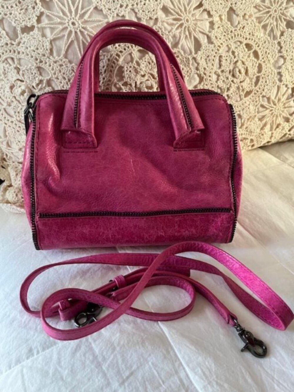 Botkier of New York Cotton Candy Pink Handbag w/Shoulder Strap/NEW Vintage